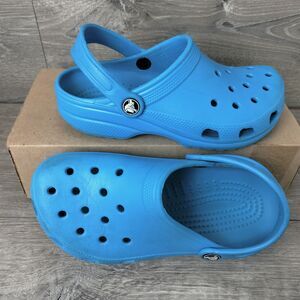 Crocs Classic Clog Womens 5 Blue Slip On Lightweight Comfort Beach Sandals Shoes